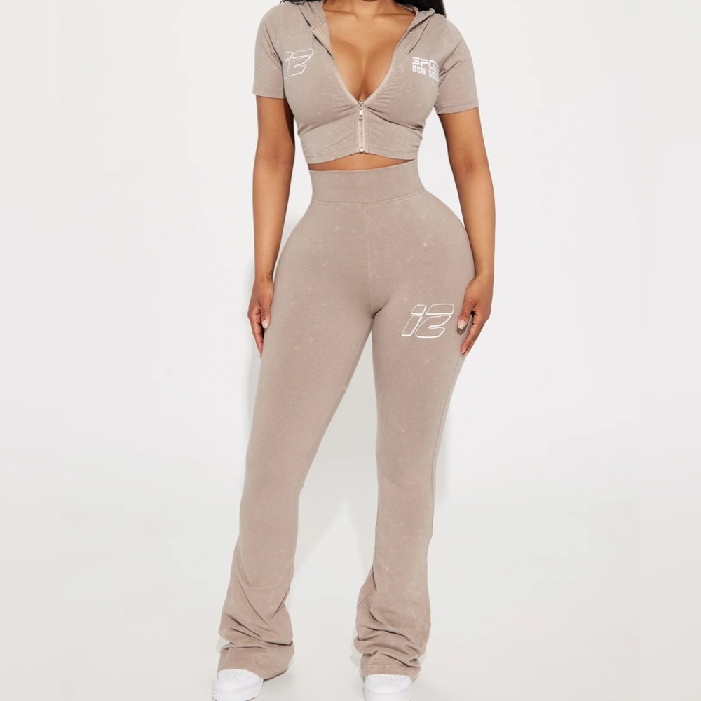Two piece athletic set